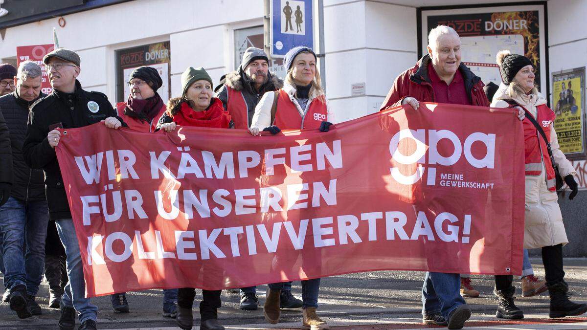 Streit Um Handels-KV | Im Handel: Warnstreiks Und „kleine Aktionen“ Ab ...